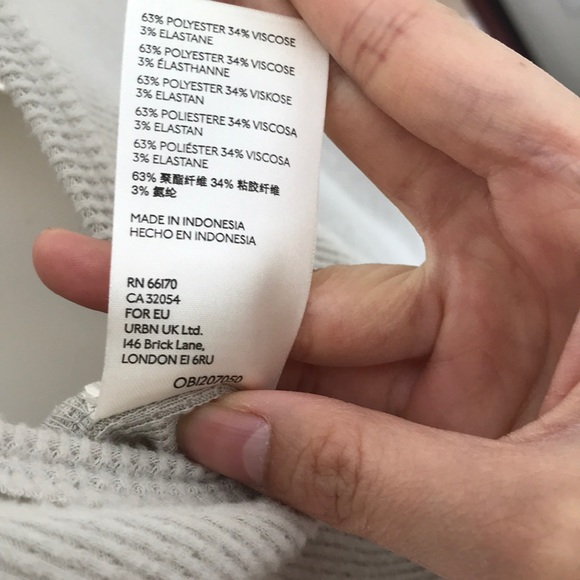 EUC Small Large Free People mock neck with open back balloon sleeves cream color - Picture 8 of 8